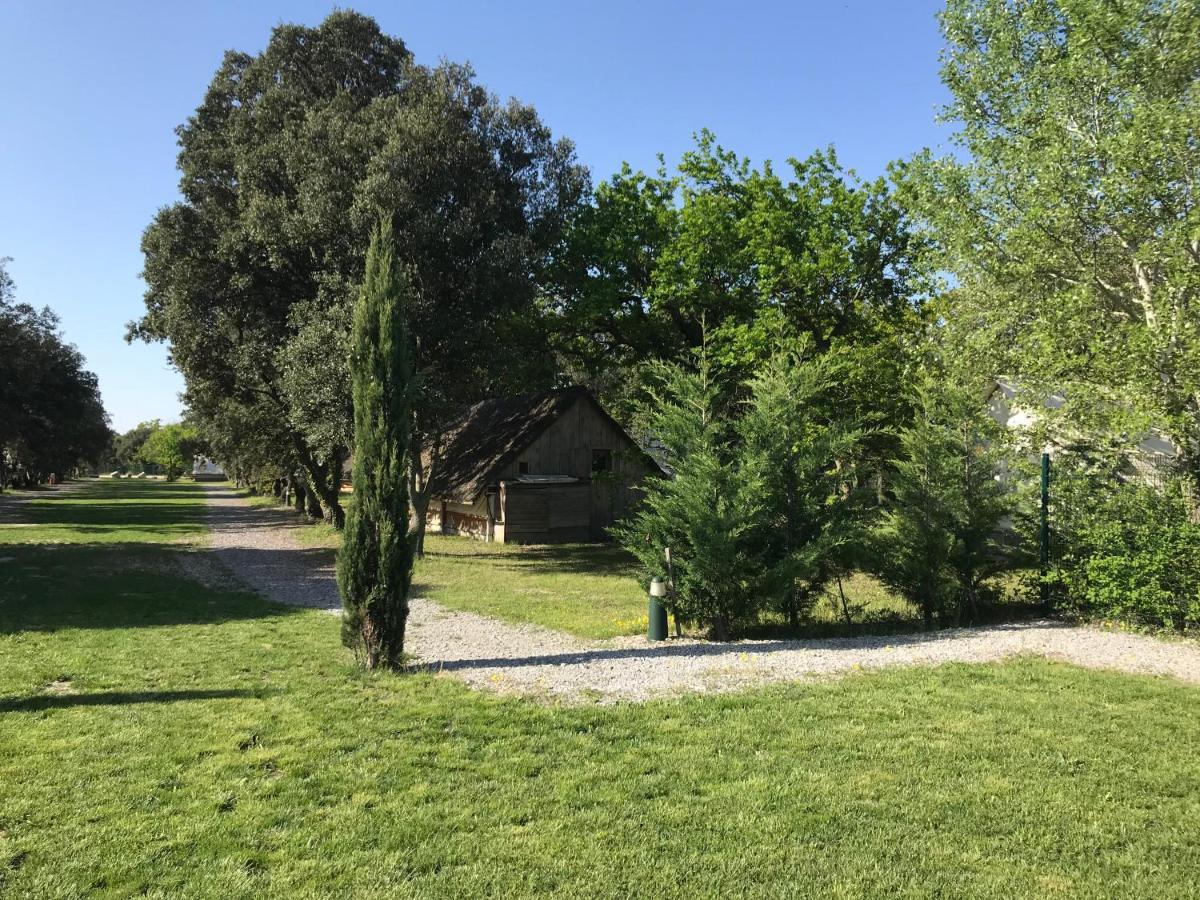 Lodges En Provence - Ecogites & Restaurant Insolites Richerenches Ngoại thất bức ảnh