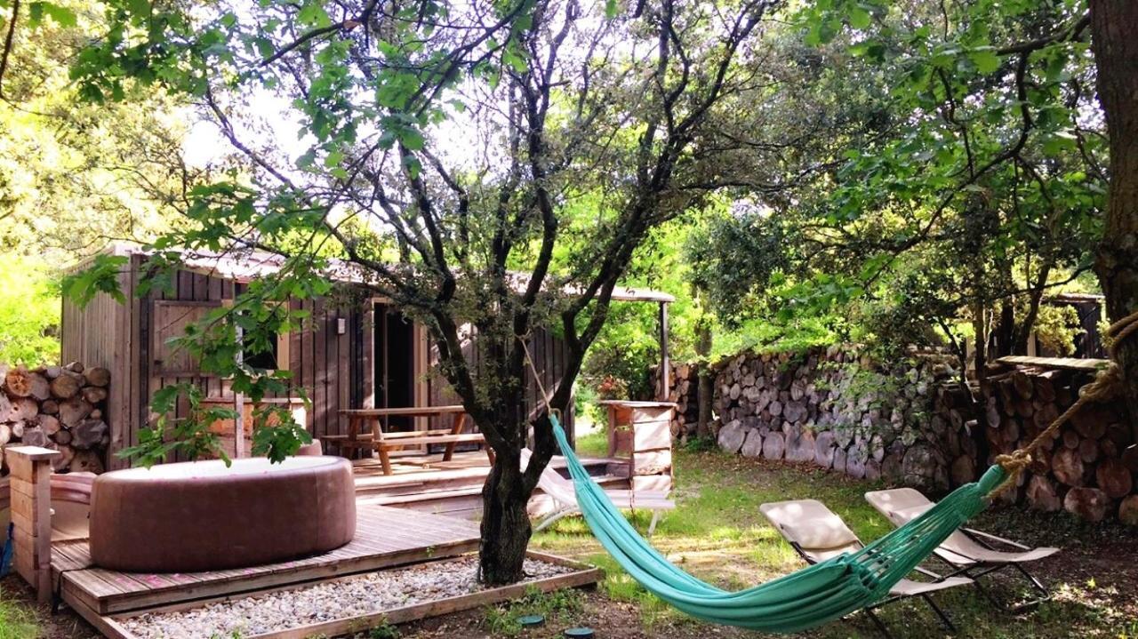 Lodges En Provence - Ecogites & Restaurant Insolites Richerenches Ngoại thất bức ảnh