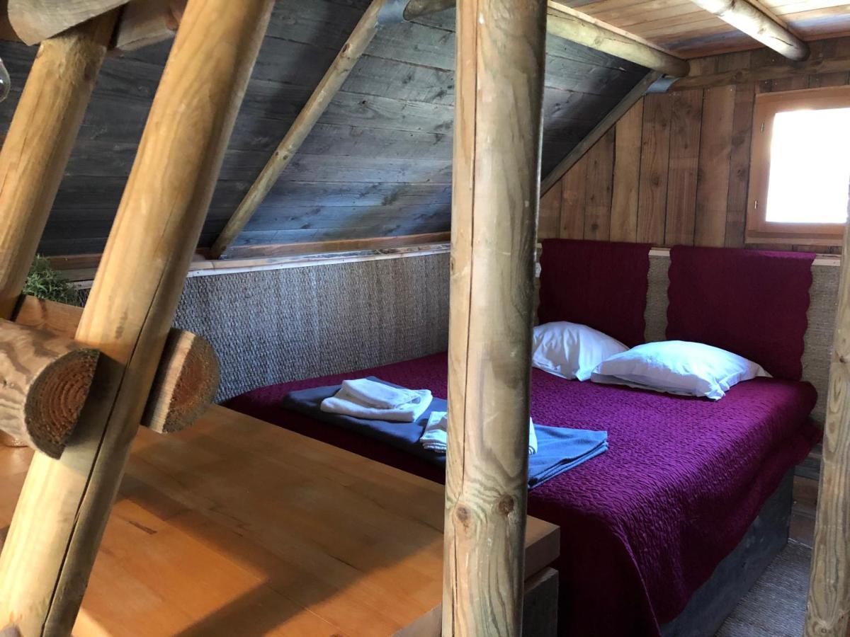 Lodges En Provence - Ecogites & Restaurant Insolites Richerenches Ngoại thất bức ảnh