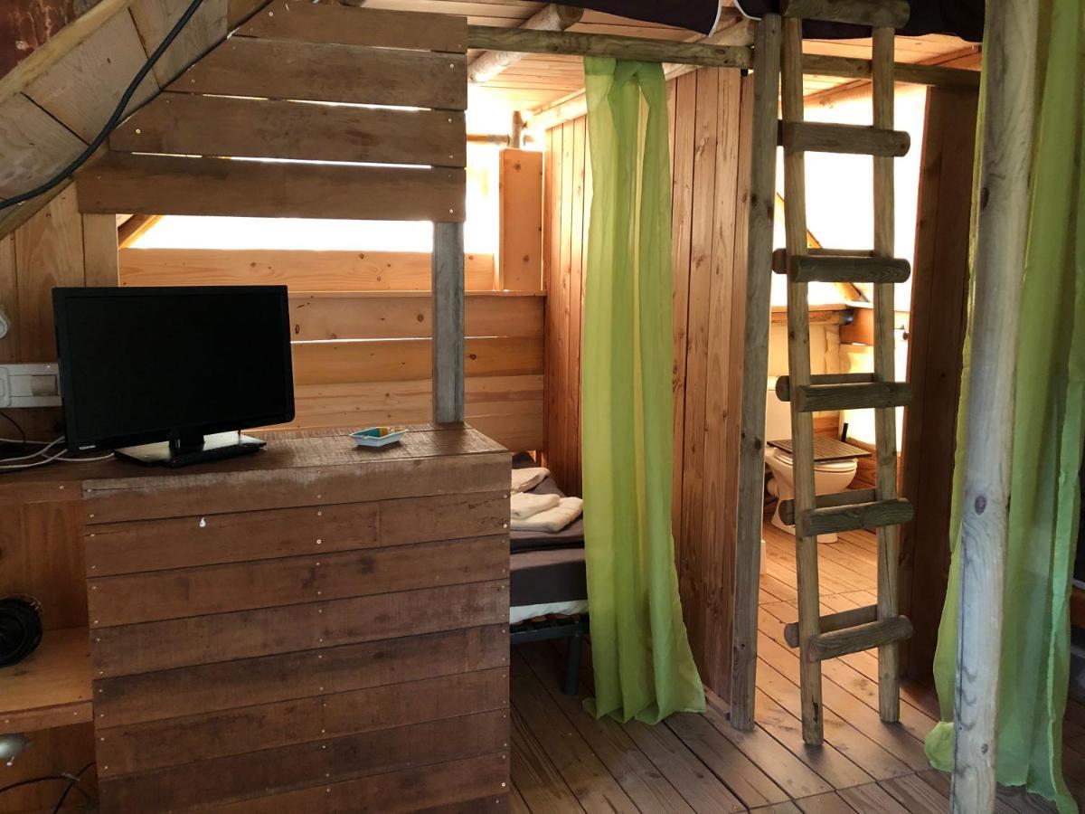 Lodges En Provence - Ecogites & Restaurant Insolites Richerenches Ngoại thất bức ảnh