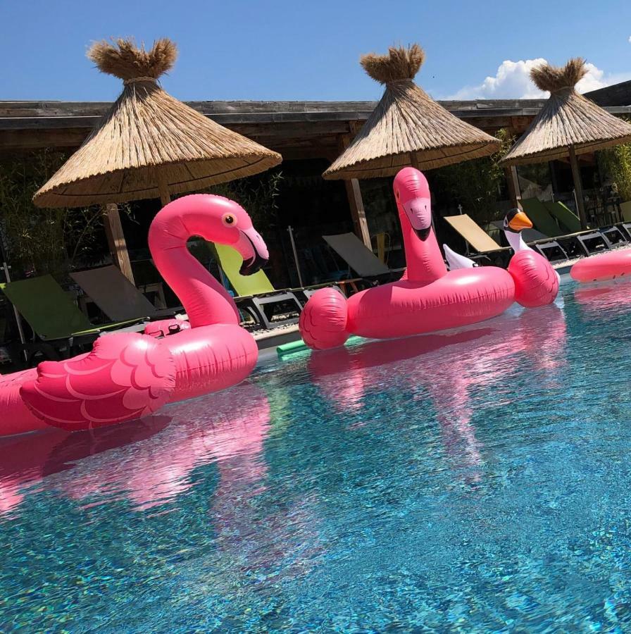 Lodges En Provence - Ecogites & Restaurant Insolites Richerenches Ngoại thất bức ảnh